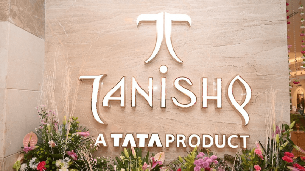 Tanishq Showroom, CoimbatoreCase
